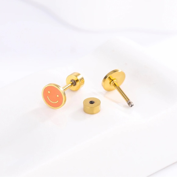 18K Gold Plated Smiley Face Earrings - Picture 2 of 2